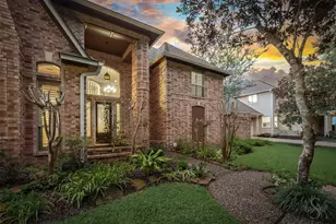 3722 Springhill Ln, Sugar Land, TX 77479 - Photo 2