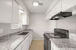 14415 Insley St, Houston, TX 77045 - Photo 4