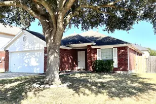 9202 Aberdeen Lake Dr, Houston, TX 77095 - Photo 2