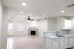 9202 Aberdeen Lake Dr, Houston, TX 77095 - Photo 4