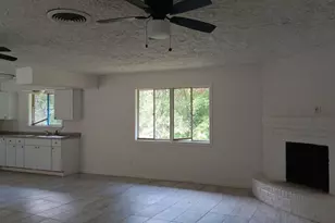 132 White Oak Dr N, Woodbranch, TX 77357 - Photo 2