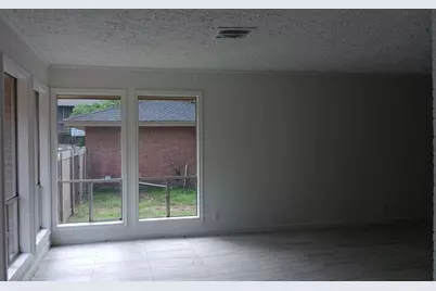 132 White Oak Drive N, Woodbranch, TX 77357 - Photo 12