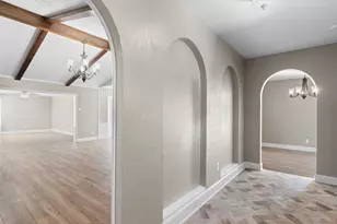 27234 Wells Ln, Conroe, TX 77385 - Photo 2