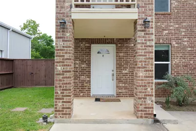 6610 Loma Vista Street #B, Houston, TX 77085 - Photo 4
