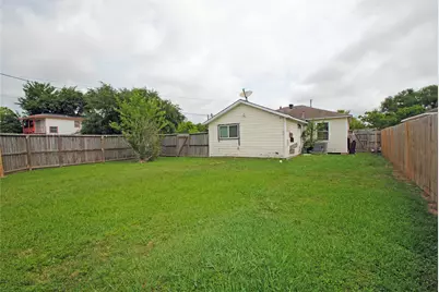 1231 W 7th Street, Freeport, TX 77541 - Photo 18