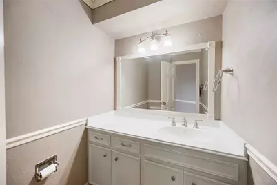 18623 Point Lookout Drive, Nassau Bay, TX 77058 - Photo 8