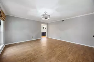 18623 Point Lookout Dr, Nassau Bay, TX 77058 - Photo 20