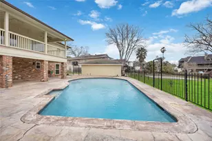 18623 Point Lookout Dr, Nassau Bay, TX 77058 - Photo 38