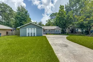 407 Lilly Blvd, Conroe, TX 77301 - Photo 1