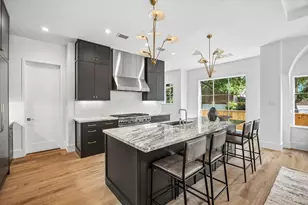 6718 Belmont St, Houston, TX 77005 - Photo 14