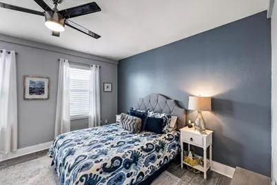 2710 Avenue P 1/2, Galveston, TX 77550 - Photo 12