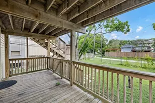 2710 Ave P 1/2, Galveston, TX 77550 - Photo 18