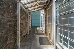 8563 Wilcrest Dr, Houston, TX 77099 - Photo 22