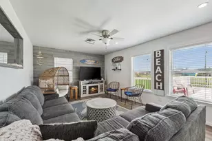 16519 Blackbeard Rd, Jamaica Beach, TX 77554 - Photo 6