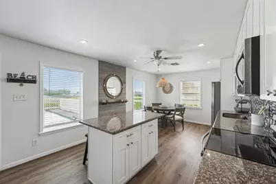 16519 Blackbeard Road, Jamaica Beach, TX 77554 - Photo 12