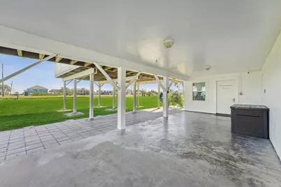 16519 Blackbeard Road, Jamaica Beach, TX 77554 - Photo 22