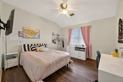 10339 Claybrook Drive, Houston, TX 77089 - Photo 10