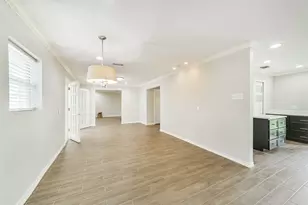 912 Brook Forest Dr, Conroe, TX 77385 - Photo 14