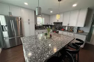 8823 Shadow Crest St, Houston, TX 77074 - Photo 4