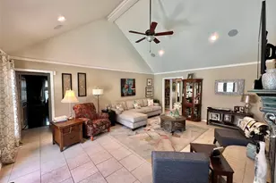 51 S Trillium Ct, Lake Jackson, TX 77566 - Photo 20