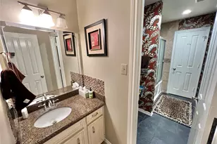 51 S Trillium Ct, Lake Jackson, TX 77566 - Photo 14