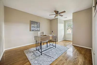 9813 Pine Lake Drive Drive, Houston, TX 77055 - Photo 10