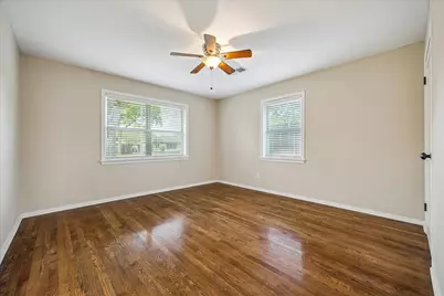 9813 Pine Lake Drive Drive, Houston, TX 77055 - Photo 16