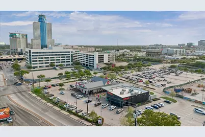 9813 Pine Lake Drive Drive, Houston, TX 77055 - Photo 26