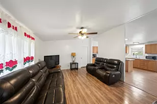 2522 Joseph Pine Ln, Houston, TX 77088 - Photo 4