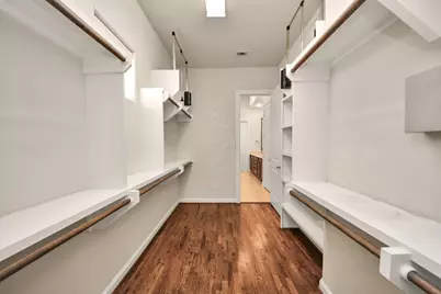 210 E 28th Street, Houston, TX 77008 - Photo 8