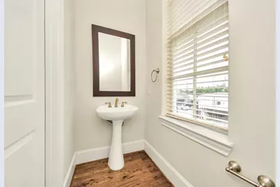 210 E 28th Street, Houston, TX 77008 - Photo 20