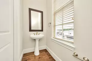 210 E 28th St, Houston, TX 77008 - Photo 20