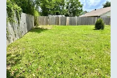 13518 Townwood Drive, Houston, TX 77045 - Photo 20