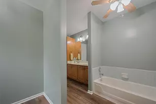 144 Pin Oak Ln, Hempstead, TX 77445 - Photo 32