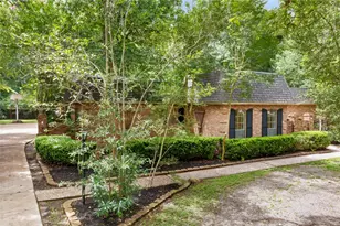 1216 Oak Hollow Dr, Dickinson, TX 77539 - Photo 1