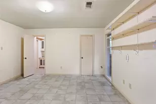 1216 Oak Hollow Dr, Dickinson, TX 77539 - Photo 18