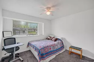 9810 Halliford Dr, Houston, TX 77031 - Photo 22