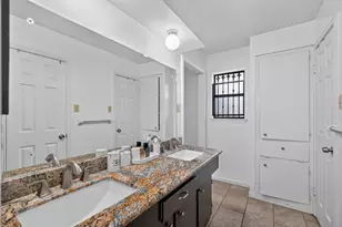 9810 Halliford Dr, Houston, TX 77031 - Photo 28