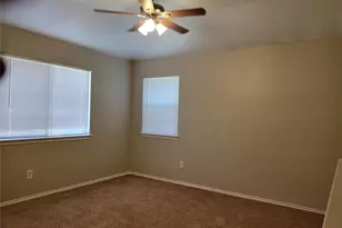 6055 Green Heather Ln, Houston, TX 77085 - Photo 14