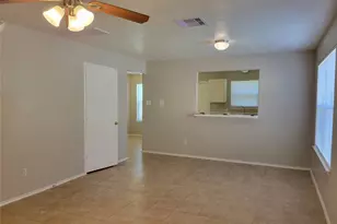 6055 Green Heather Ln, Houston, TX 77085 - Photo 6