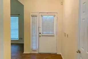 107 S Village Knoll Cir, The Woodlands, TX 77381 - Photo 22