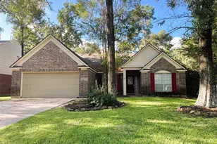 107 S Village Knoll Cir, The Woodlands, TX 77381 - Photo 32