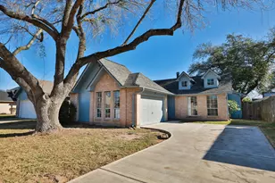 8531 Grand Knolls Dr, Houston, TX 77083 - Photo 2