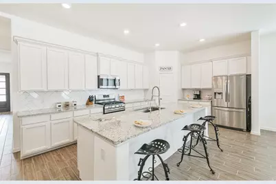 9411 Thornbluff Creek Court, Porter, TX 77365 - Photo 10