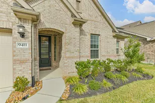 9411 Thornbluff Crk Ct, Porter, TX 77365 - Photo 2