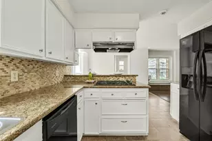 12011 Kirknoll Dr, Houston, TX 77089 - Photo 18