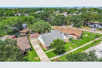 12011 Kirknoll Drive, Houston, TX 77089 - Photo 4