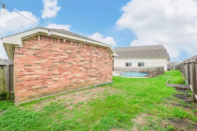 6811 Gonzales Point, Manvel, TX 77578 - Photo 8