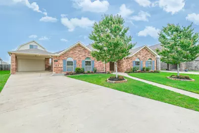 6811 Gonzales Point, Manvel, TX 77578 - Photo 2