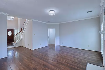 427 Birch Hill Drive, Sugar Land, TX 77479 - Photo 6
